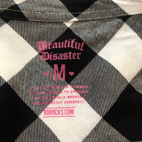 Beautiful Disaster. Size M. - Picture 5 of 7